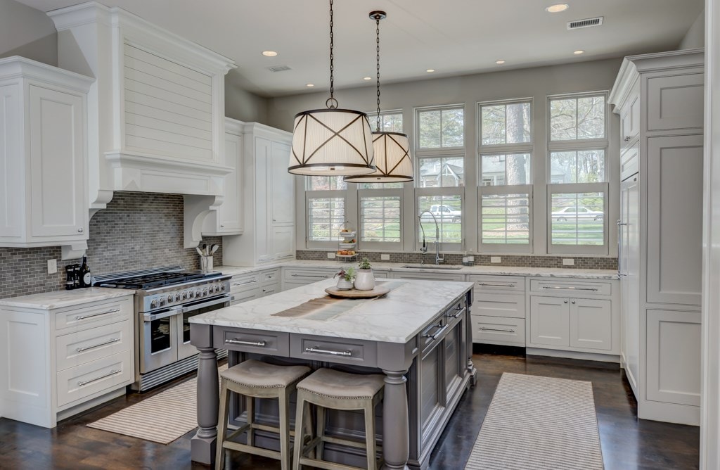 The Cultivated Kitchen by Karen Ferguson and Robert Tretsch